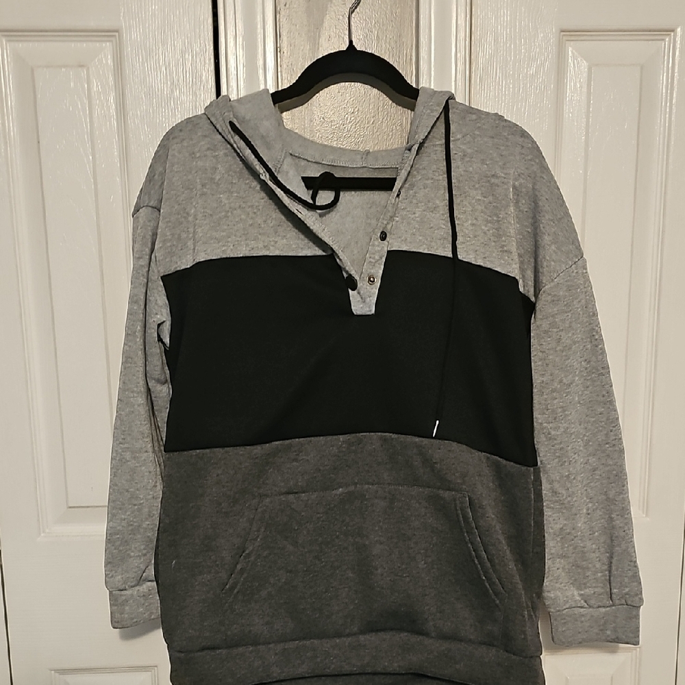 Men's Gray and Black Hoodie